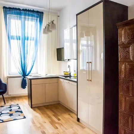 15 Apartment *